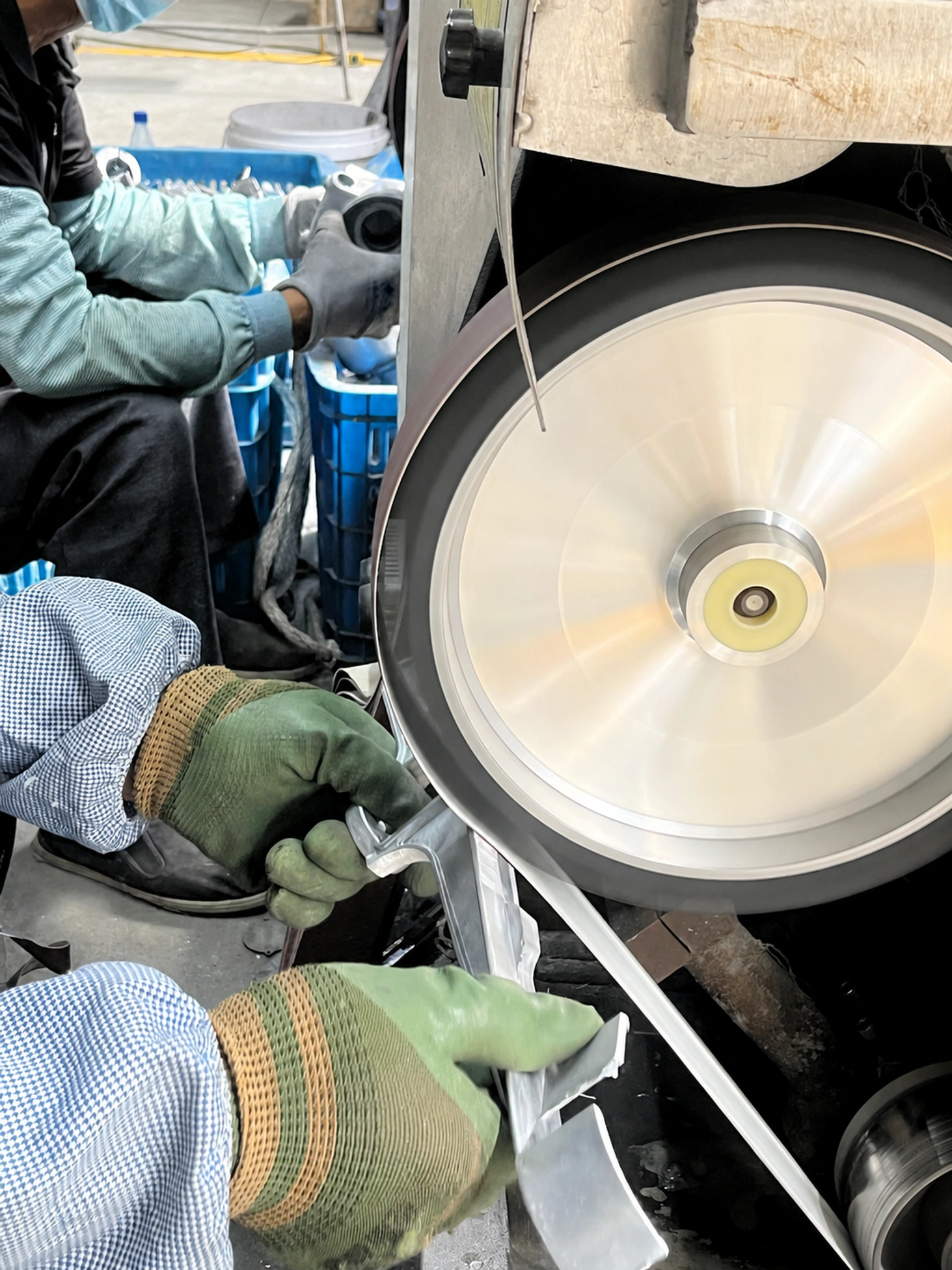 Surface Polishing & Finishing at the FUMAO sprinkler manufacturing workshop
