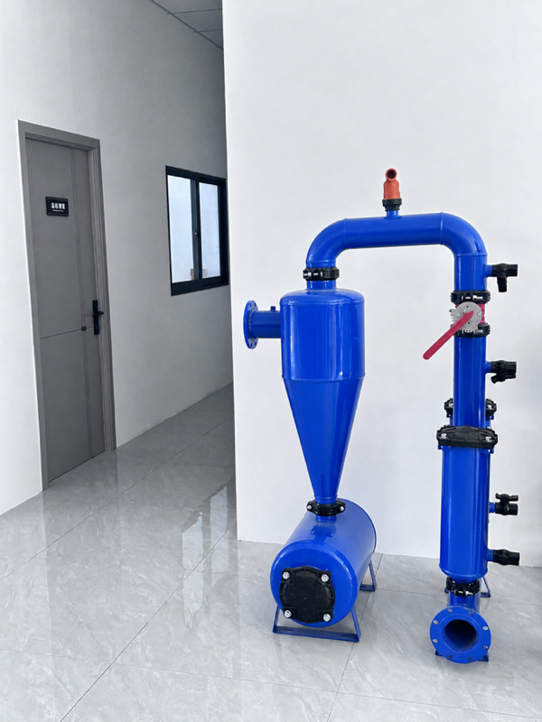 Blue centrifugal filter and supporting filtration assembly
