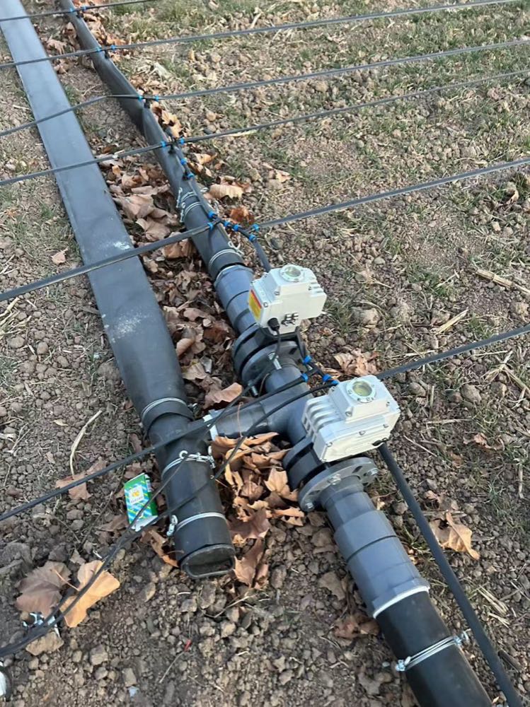 Smart irrigation valves connected to the field irrigation pipeline